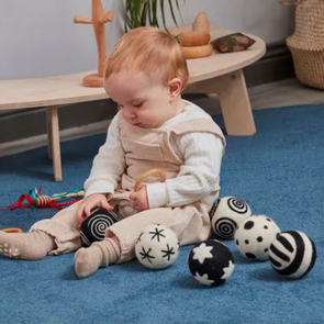 Baby Pattern Balls Black & White - Set of 6