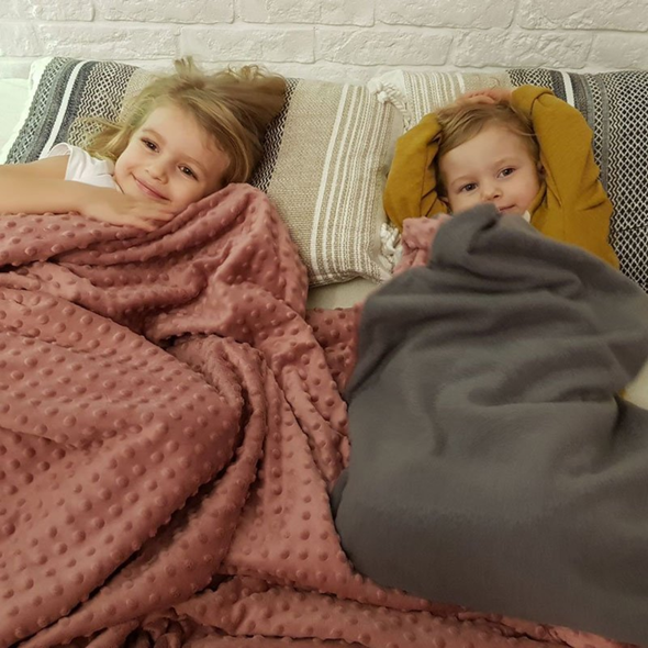 3kg Weighted Blanket – Pink/Grey 3kg Weighted Blanket – Pink/Grey | www.ee-supplies.co.uk