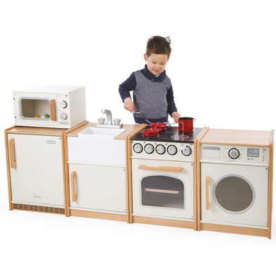 Play kitchen 6 year old sales