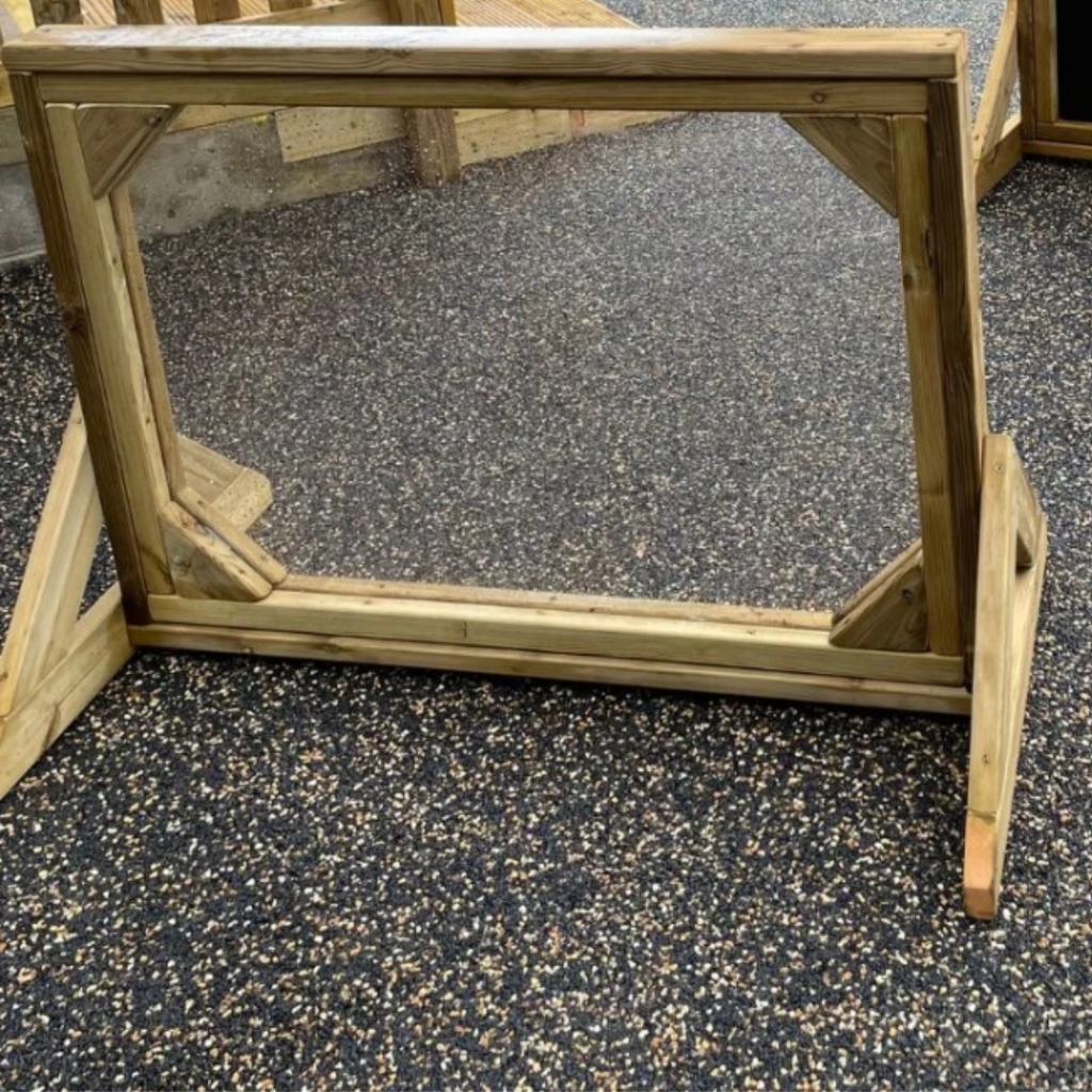 Outdoor Freestanding Painting Window Easel | Chalk Board | www.ee ...