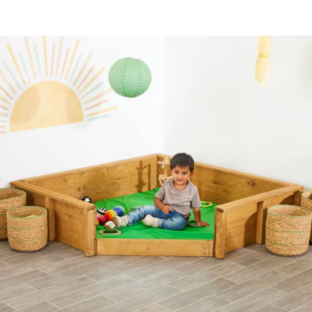 Small Corner Sand Pit | www.ee-supplies.co.uk– Educational Equipment ...