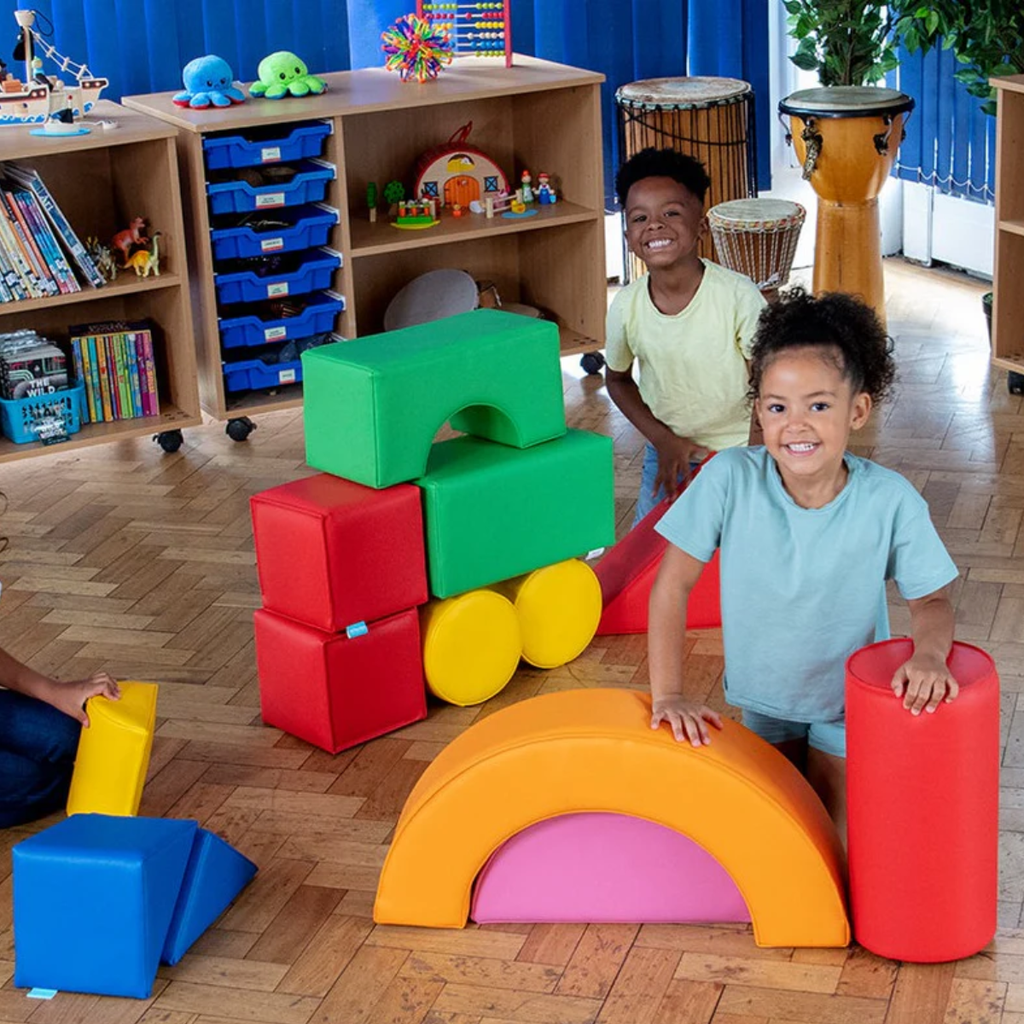 Softplay Explorer Set Holdall X 13 Pcs Educational Equipment Supplies