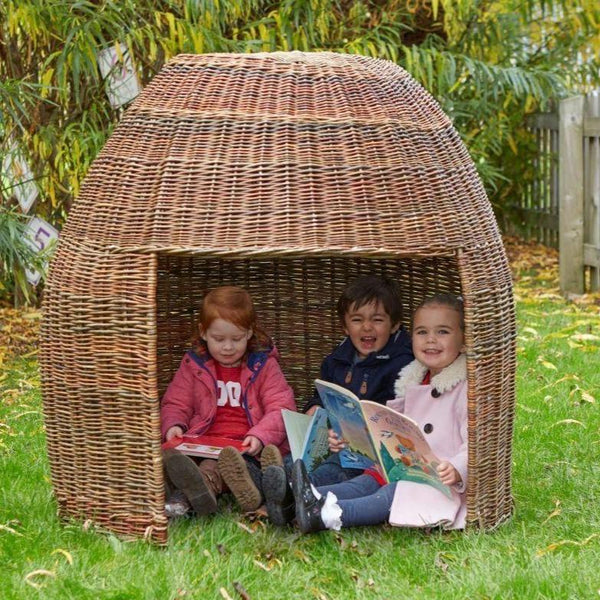 Group Readers Pod Outdoor Wicker