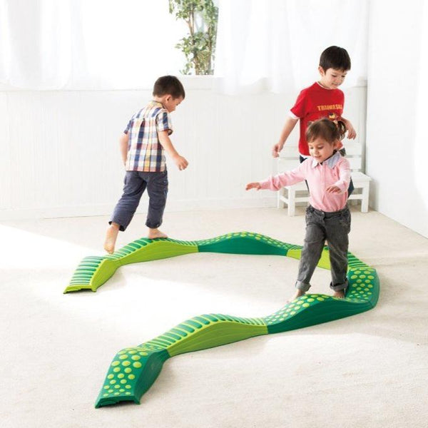 Childrens Wavy Balance Tactile Path - Green